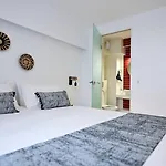 7days I Relax With Private Jacuzzi & Seaview Agkidia
