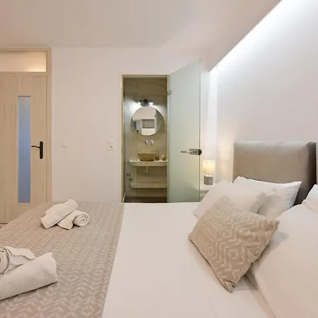 7days I Relax With Private Jacuzzi & Seaview Agkidia