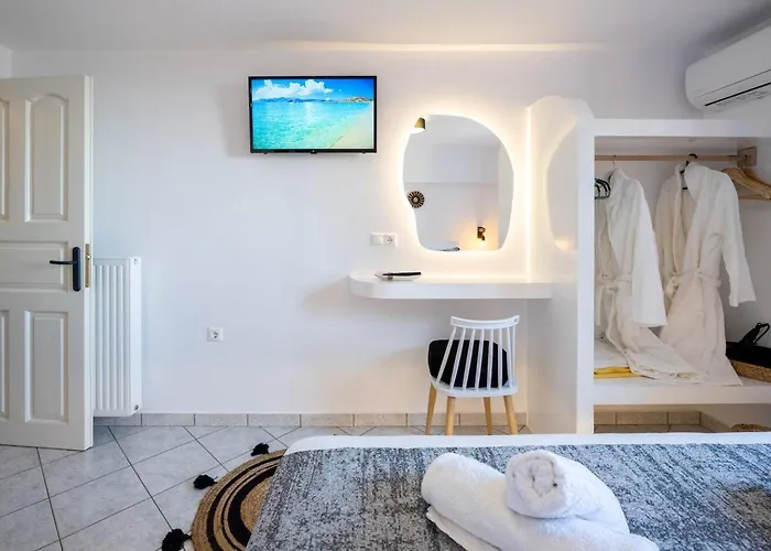 7days I Relax With Private Jacuzzi & Seaview Agkidia