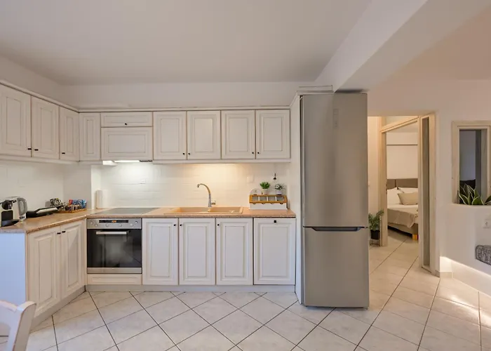 7days I Relax With Private Jacuzzi & Seaview 公寓 Agkidia