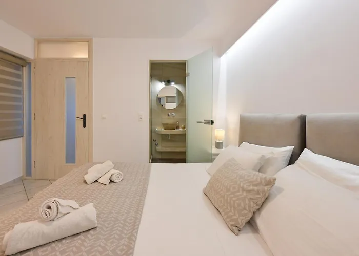 7days I Relax With Private Jacuzzi & Seaview Agkidia